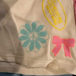 NWOT Southern Bliss Cream Shorts Size XL